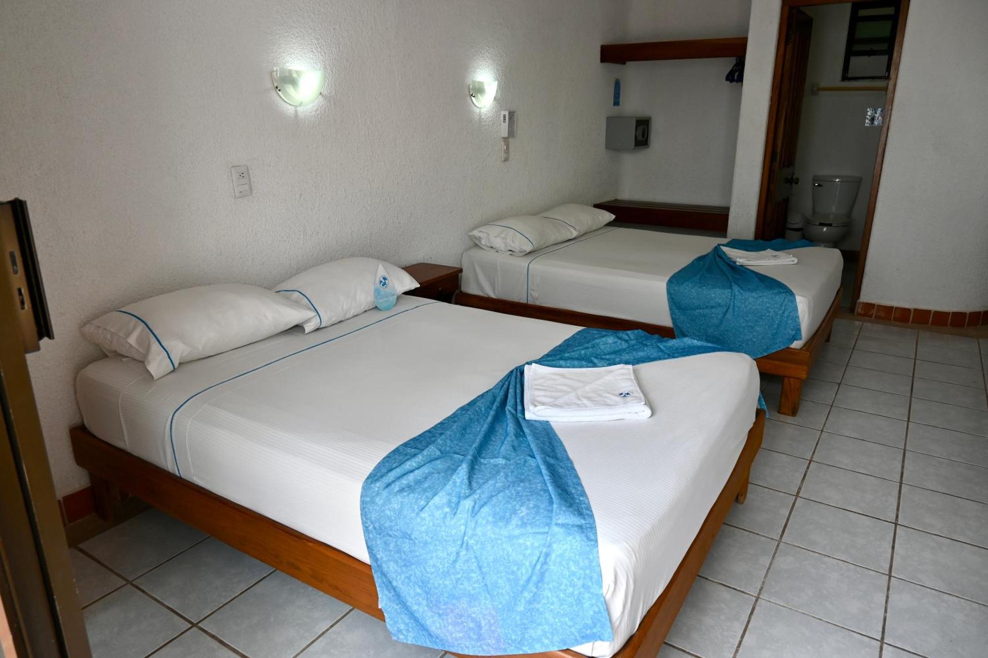 Pelicano Inn Playa Del Carmen - Beachfront Hotel Kültér fotó