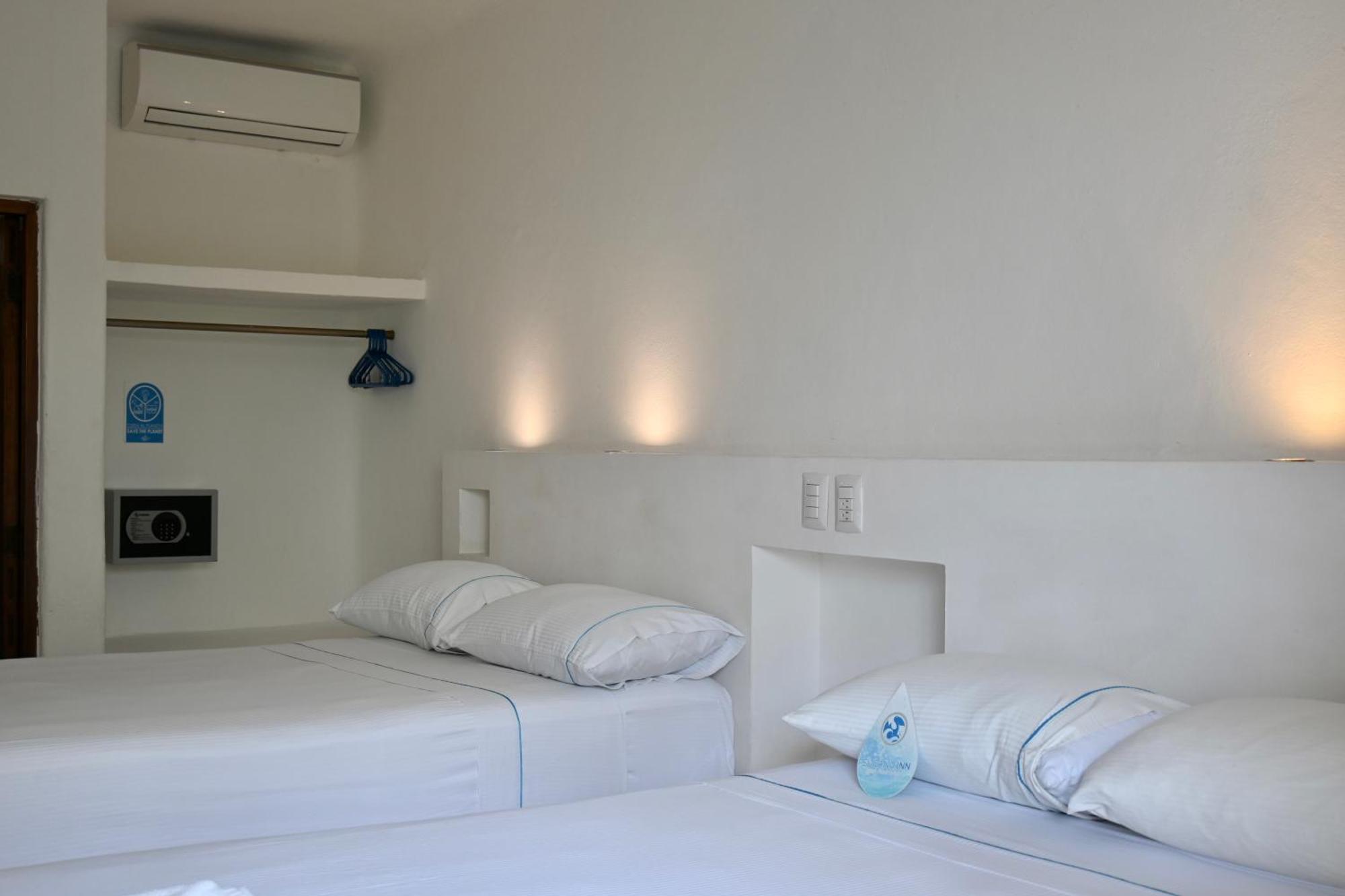 Pelicano Inn Playa Del Carmen - Beachfront Hotel Kültér fotó